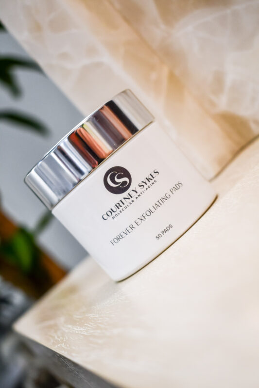 Forever <i>Exfoliating Pads</i>